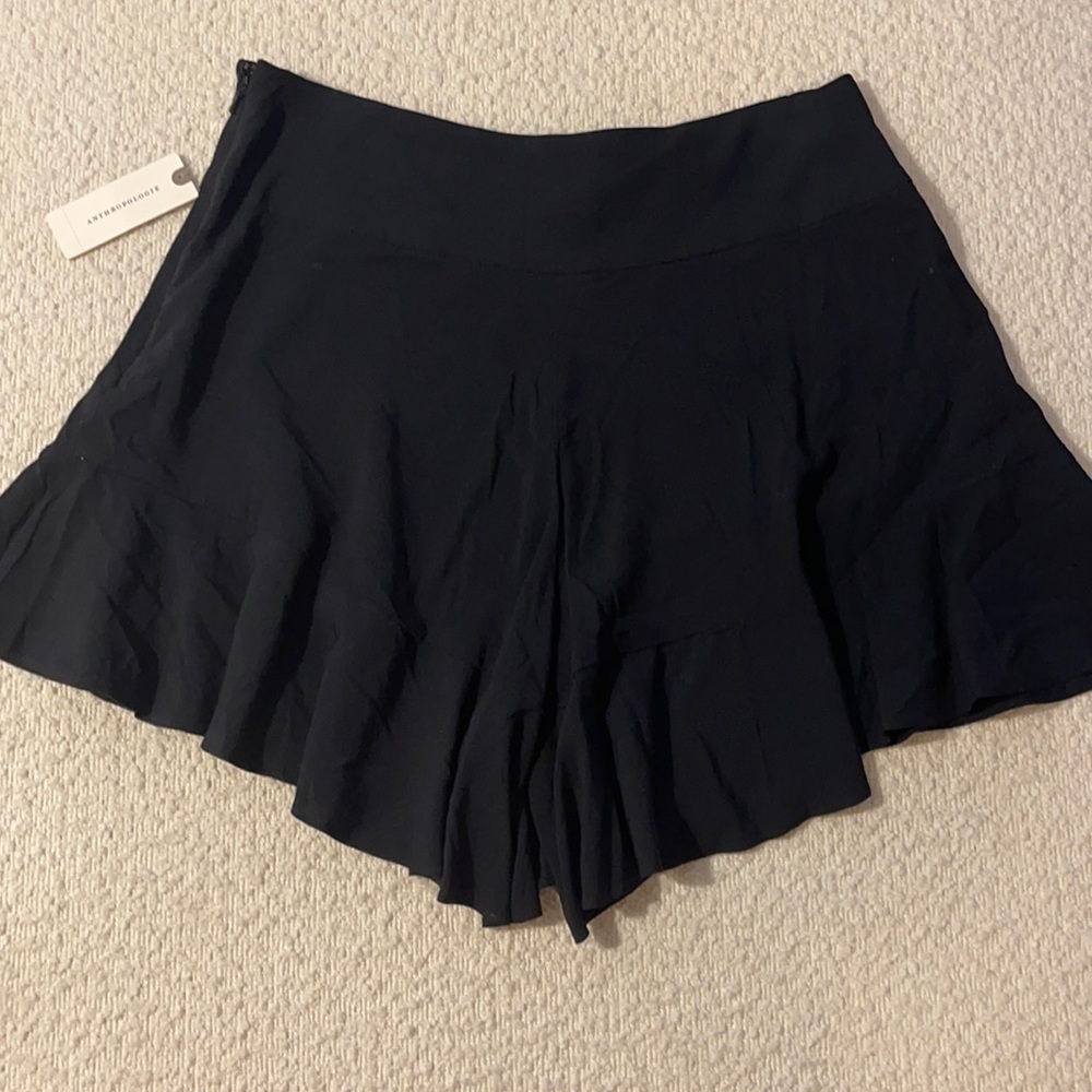 NWT Anthropology Mauve black Flowy swing shorts size 2